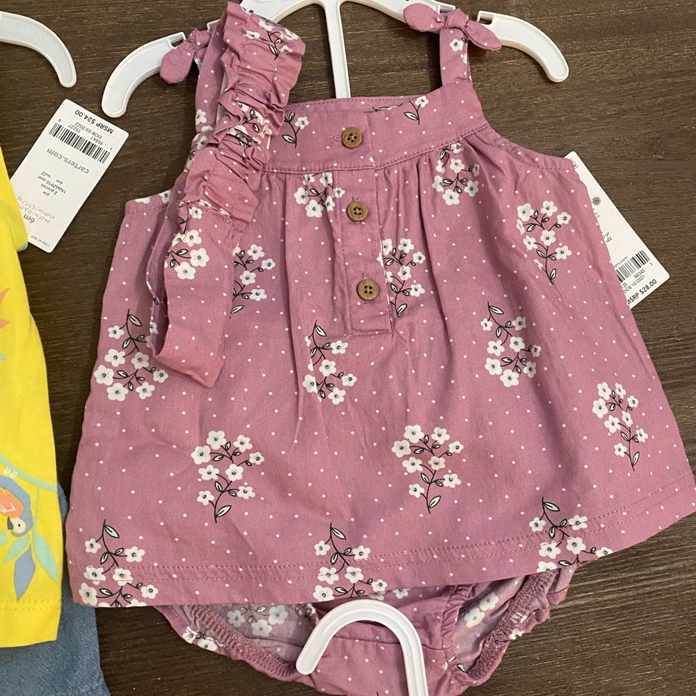 Lot of Carter’s 6m summer outfits